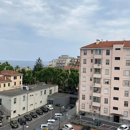 Casa Diamante A Pochi Passi Dal Mare Di Appartamento Albenga