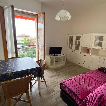 Casa Diamante A Pochi Passi Dal Mare Di Apartamento